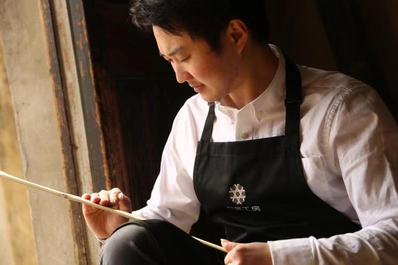 Bamboo knitting stays alive in Wuzhen