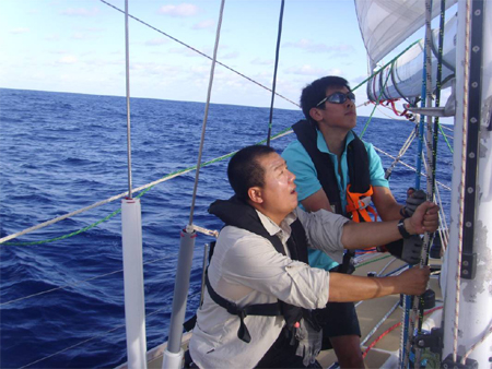 Photos taken by the crew of QINGDAO from Western Australia to Indonesia