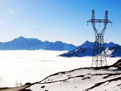 Transmission line towers