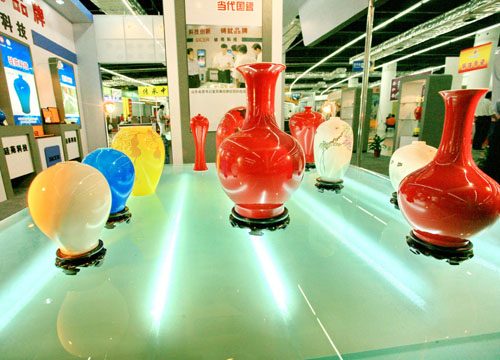 Fine ceramic products made in Zibo