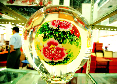 Fine ceramic bottles and plates