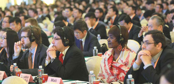 Business representatives meet at the Guangzhou conference