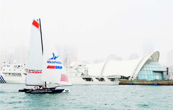 AkzoNobel Awlgrip coating brings visual feast to Extreme Sailing Series 2015