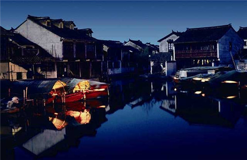 Nightscape in Kunshan's water towns