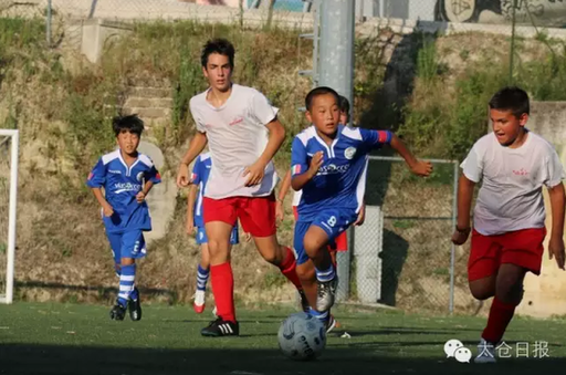 Youth football team experience 'Italian passion' in Macerata