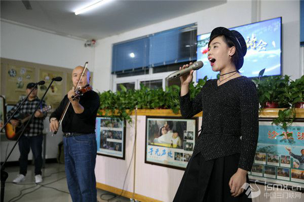 Sanmenxia celebrates Mid-Autumn Festival with poetry