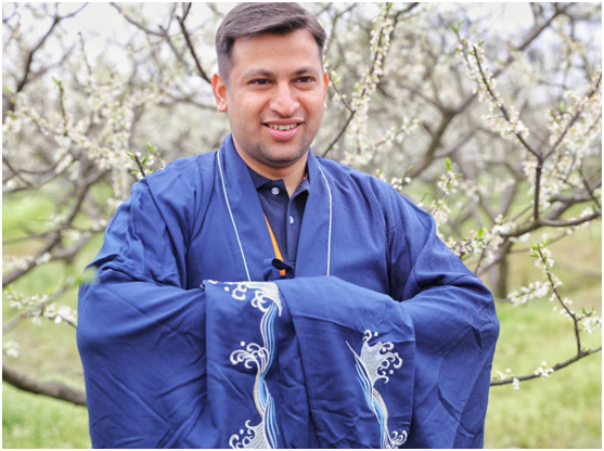 Tongxiang invites foreign visitors to experience spring scenery