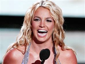 Britney Spears wants to tie the knot again