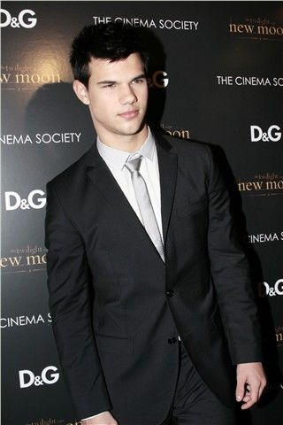 Taylor Lautner lands lead in ‘Max Steel’