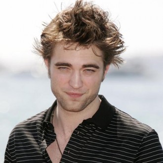 Single star Robert Pattinson