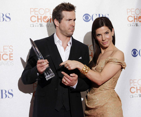 Sandra Bullock wins 2010 People's Choice Award