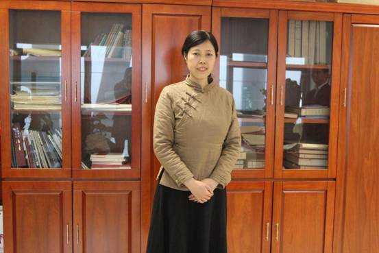专访诗人书法家杨兴玲女士