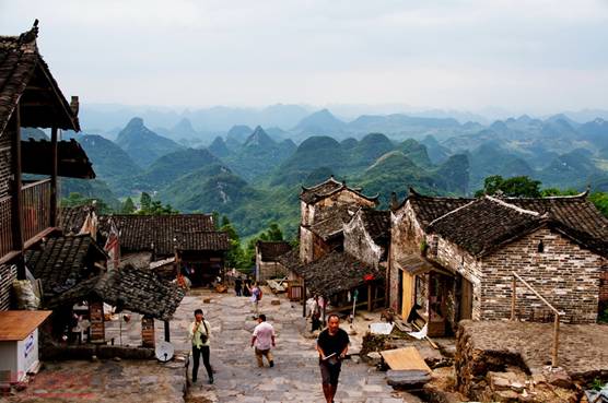 南岗千年瑶寨（图）