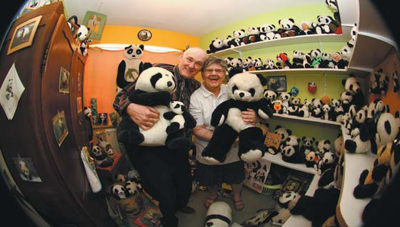Panda lovers take Silk Road to Sichuan