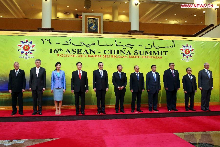 Highlights: Premier Li Keqiang at East Asia leaders' meetings