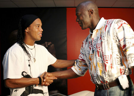 Michael Jordan meets Ronaldinho