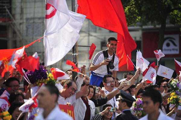 Asiad torch relay continues in Jiangmen