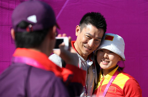HK star Andy Lau shows support to Paralympic athletes