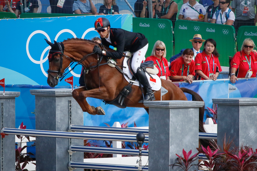 China's Olympic equestrian star Hua Tian wins 8th place