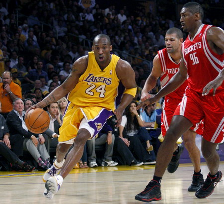 Lakers evens up series with Rockets