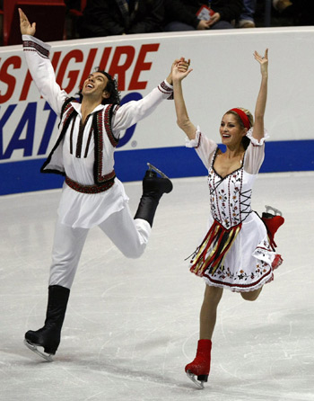 China's Shen-Zhao win Skate America pairs
