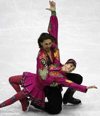 China's Shen-Zhao win Skate America pairs