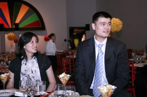 Yao Ming becomes a Dad, of a baby girl
