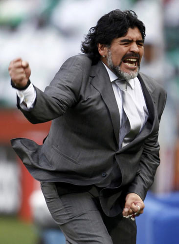 Argentina edges Nigeria 1-0 in World Cup