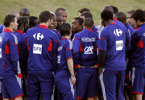 French squad boycott training to protest for expellee Anelka