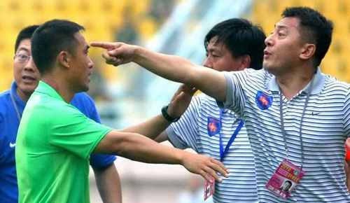 China's top 10 sports scandals: Football fan kicks ref for red card
