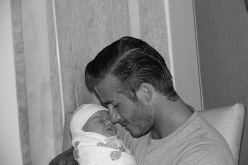Beckham baby debuts on Facebook