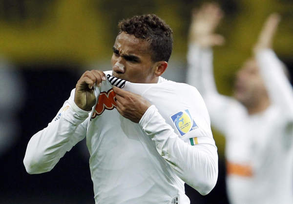 Neymar propels Santos into club world final