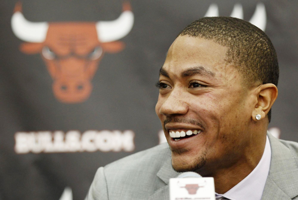 Rose agrees 5-yr contract extension with the Bulls