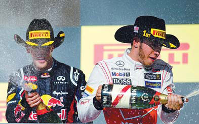 Hamilton, Vettel differ on overtaking