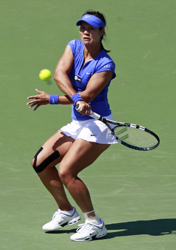 Li Na stopped by in-form Serena at Miami quarters