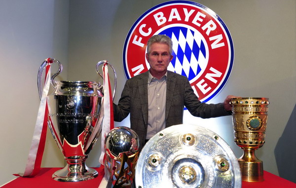 Bayern coach Jupp Heynckes takes a break