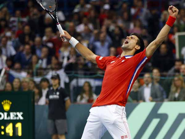 Djokovic levels Davis Cup final at 2-2