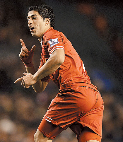 Rodgers: More to come from 4-goal Suarez