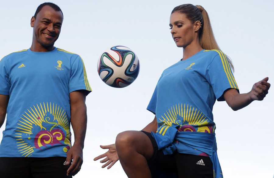 Uniforms unveiled for World Cup 2014 volunteers