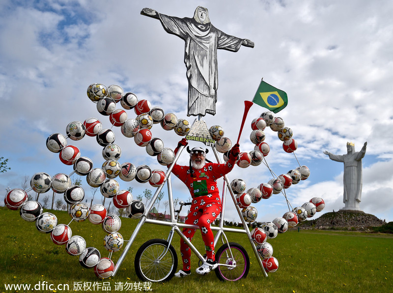 Bicycle designer presents model for World Cup