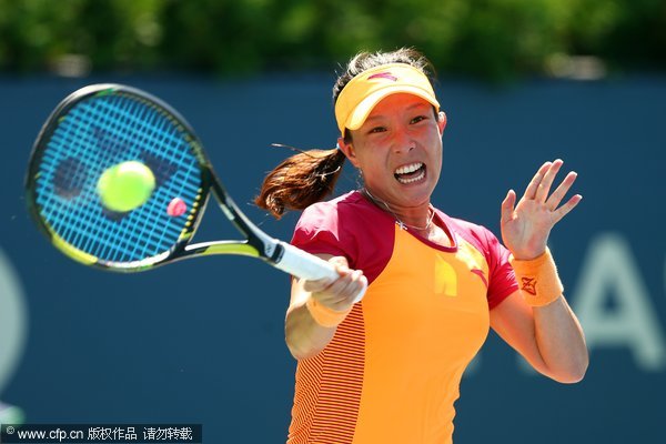 Peng Shuai sees off Zheng Jie in All-Chinese first round