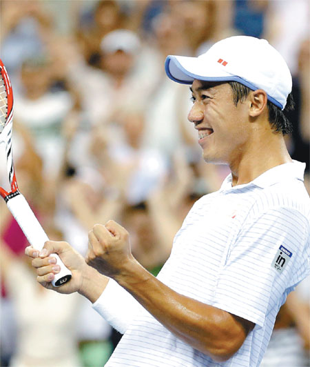 Nishikori beats Raonic in record-tying late finish