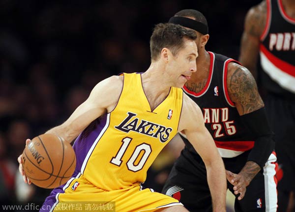 Steve Nash ruled out for season with back injury