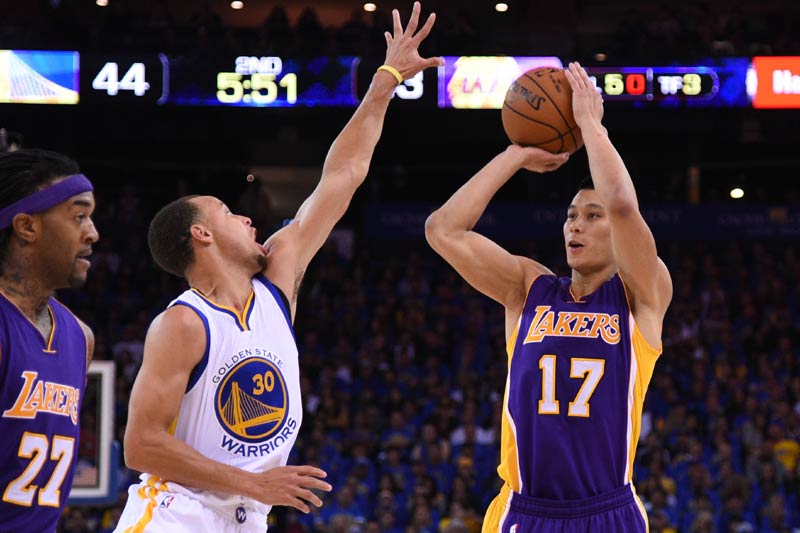 Thompson scores 41, Warriors beat Lakers 127-104