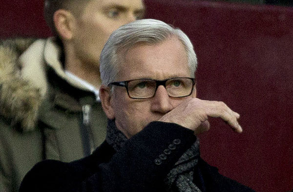 Crystal Palace hires Alan Pardew as manager