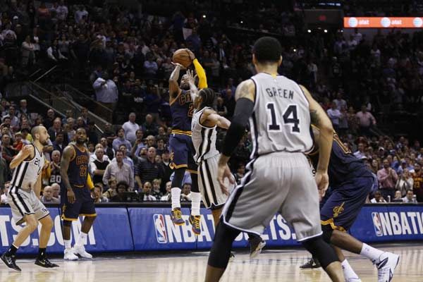 Irving scores career-high 57 to lead Cavs past Spurs