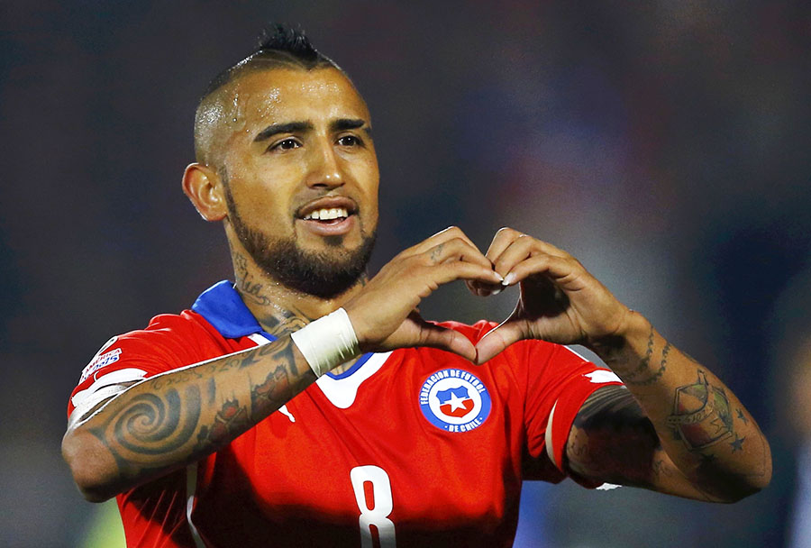 Vidal and Vargas lead Chile to opening Copa victory