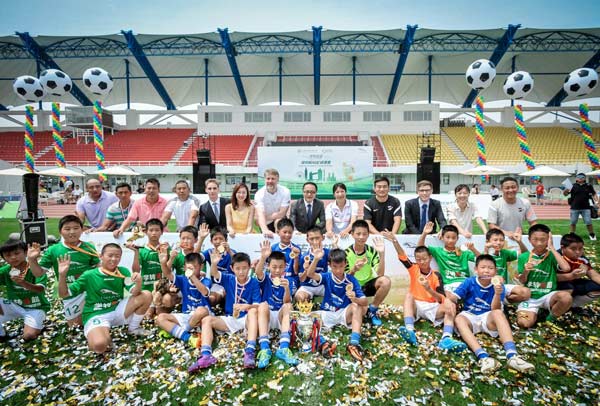 Youth soccer program connects Beijing school students with EPL