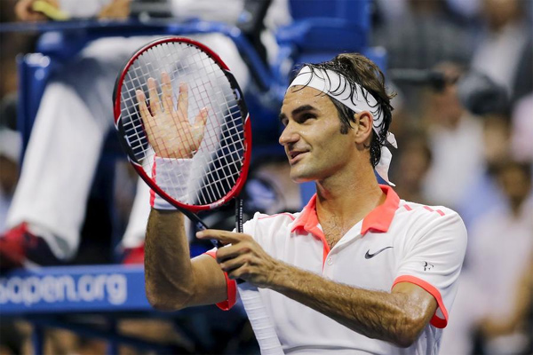 Federer, Wawrinka set up all-Swiss semi