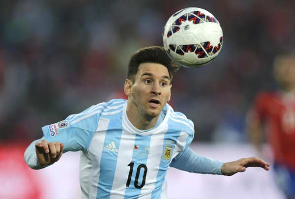 Messi rejects criticisms over Argentina